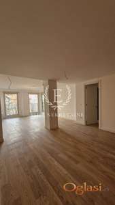 Izdavanje stanova Vracar-Prazan cetvorosoban stan sa garazom